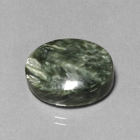 Serafinite naturale verde da 9,89 ct, taglio ovale, opaco