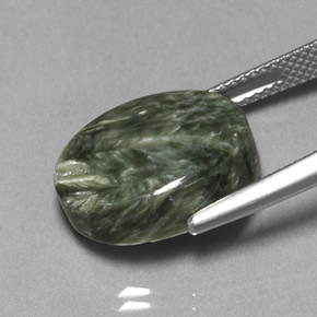 Serafinite naturale verde da 9,89 ct, taglio ovale, opaco