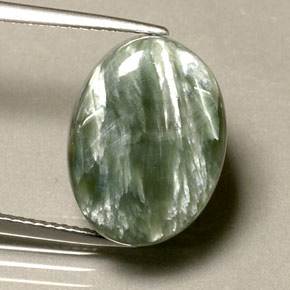 Serafinite naturale verde da 10,63 ct, taglio ovale, opaco