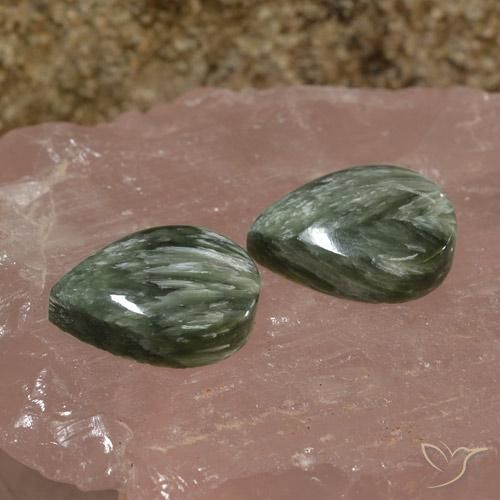 Gemme di Serafinito Verde terroso naturale da 16.51 ct, Forma a pera, Opaco