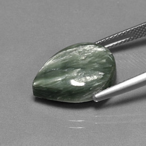 Serafinite naturale verde da 8,33 ct, taglio a pera, opaco