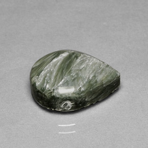 Serafinite naturale verde da 8,53 ct, taglio a pera, opaco
