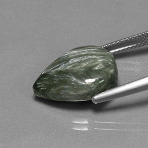 Serafinite naturale verde da 7,95 ct, taglio a pera, opaco
