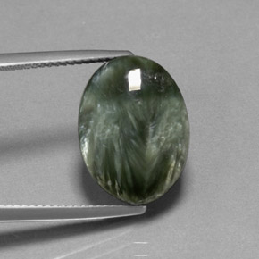 Serafinite naturale verde da 7,83 ct, taglio ovale, opaco