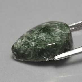 Serafinite naturale verde da 8,33 ct, taglio a pera, opaco
