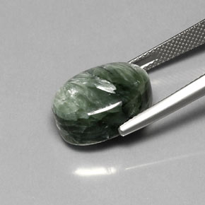 Serafinito Verde naturale da 10.25 ct, Taglio ovale, Opaco