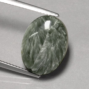 Serafinite naturale verde da 7,88 ct, taglio ovale, opaco