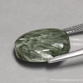 Serafinite naturale verde da 7,88 ct, taglio ovale, opaco