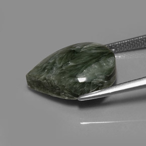 Serafinite naturale verde da 8,01 ct, taglio a pera, opaco