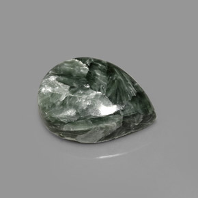 Serafinite naturale verde da 7,89 ct, taglio a pera, opaco