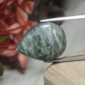Serafinite naturale verde da 7,56 ct, taglio a pera, opaco