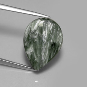Serafinito Verde naturale da 8.02 ct, Forma a pera, Opaco