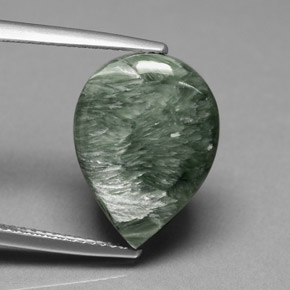Serafinite naturale verde da 8,49 ct, taglio a pera, opaco
