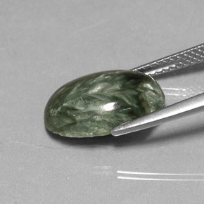 Serafinite naturale verde da 4,01 ct, taglio ovale, opaco