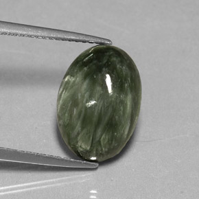 Serafinito Verde naturale da 4.85 ct, Taglio ovale, Opaco