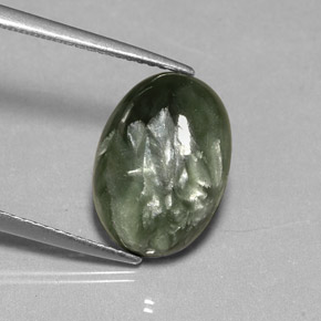 Serafinito Verde naturale da 4.78 ct, Taglio ovale, Opaco
