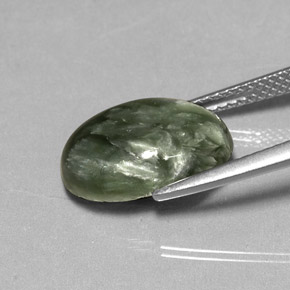 Serafinito Verde naturale da 4.78 ct, Taglio ovale, Opaco