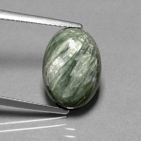 Serafinite naturale verde da 4,69 ct, taglio ovale, opaco
