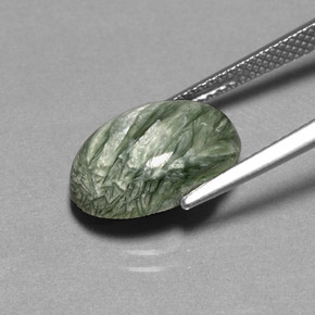 Serafinite naturale verde da 4,69 ct, taglio ovale, opaco