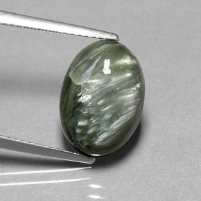 Serafinite naturale verde da 4,86 ct, taglio ovale, opaco