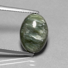 Serafinite naturale verde da 4,60 ct, taglio ovale, opaco