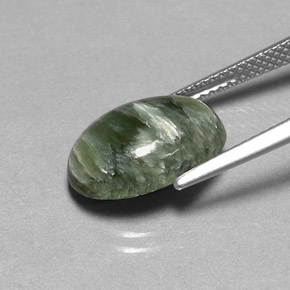 Serafinite naturale verde da 4,60 ct, taglio ovale, opaco