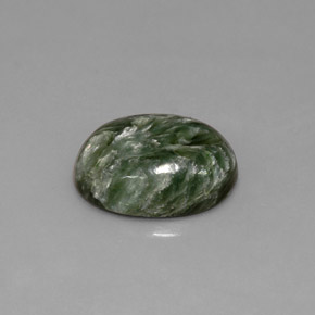 Serafinite naturale verde da 4,80 ct, taglio ovale, opaco