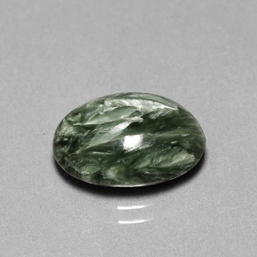 Serafinite naturale verde da 5,05 ct, taglio ovale, opaco