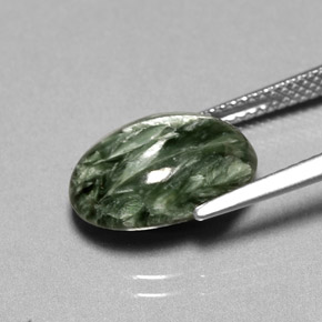 Serafinite naturale verde da 5,05 ct, taglio ovale, opaco