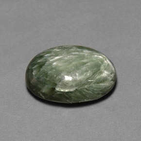 Serafinito Verde naturale da 11.26 ct, Taglio ovale, Opaco