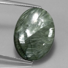 Serafinite naturale verde da 10,47 ct, taglio ovale, opaco
