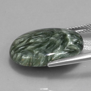 Serafinite naturale verde da 11,98 ct, taglio ovale, opaco