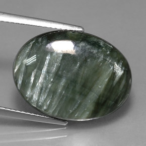 Serafinite naturale verde da 11,23 ct, taglio ovale, opaco