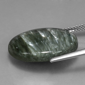 Serafinite naturale verde da 11,23 ct, taglio ovale, opaco