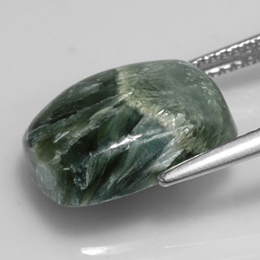 Serafinite naturale verde da 5,49 ct, taglio a cuscino, opaco