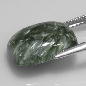 Serafinite naturale verde da 5,71 ct, taglio a cuscino, opaco