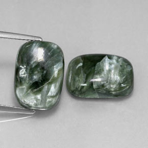 Serafinite naturale verde da 11,70 ct, taglio a cuscino, opaco