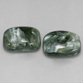 Serafinite naturale verde da 11,70 ct, taglio a cuscino, opaco