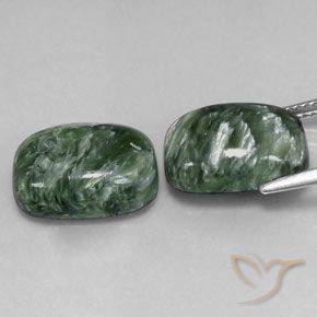 Gemme di Serafinito Verde medio naturale da 11.72 ct, Cuscino, Opaco