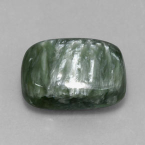 Serafinite naturale verde da 5,72 ct, taglio a cuscino, opaco
