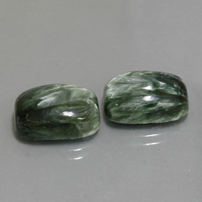 Serafinite naturale verde da 14,29 ct, taglio a cuscino, opaco