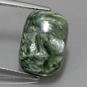 Serafinite naturale verde da 5,70 ct, taglio a cuscino, opaco