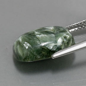 Serafinite naturale verde da 5,70 ct, taglio a cuscino, opaco