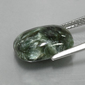 Serafinite naturale verde da 5,73 ct, taglio a cuscino, opaco