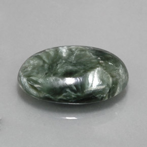 Serafinite naturale verde da 8,27 ct, taglio ovale, opaco