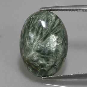 Serafinite naturale verde da 8,69 ct, taglio ovale, opaco