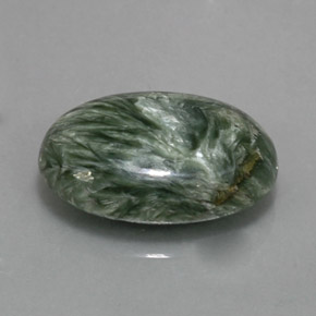 Serafinite naturale verde da 8,69 ct, taglio ovale, opaco