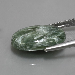 Serafinito Verde naturale da 6.95 ct, Taglio ovale, Opaco