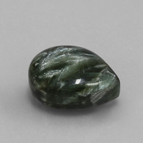 Serafinito Verde naturale da 5.89 ct, Forma a pera, Opaco