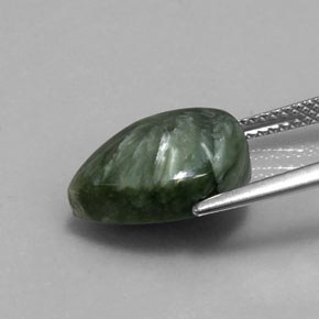 Serafinite naturale verde da 5,20 ct, taglio a pera, opaco